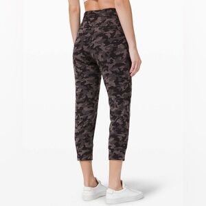 Lululemon Jogger Ready to Rulu Crop Size 6 Camo Jacquard Black Lunar Rock W6BJGS